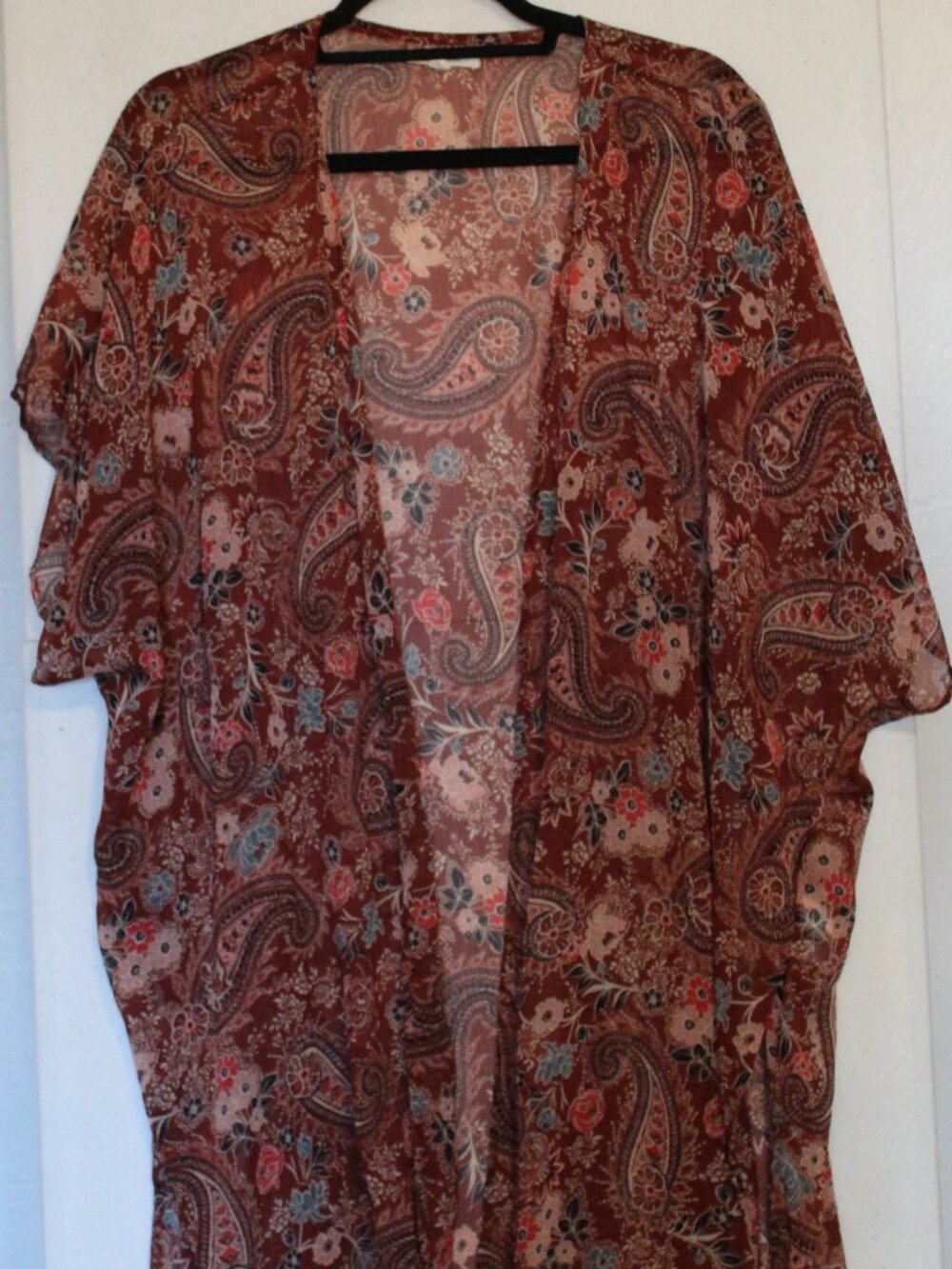 Maurices Womens Size L/XL Floral/Paisley Multicolored Shrug/Wrap Kimono